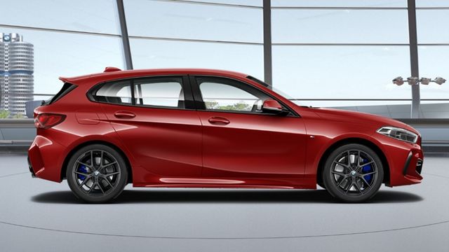 2022 BMW 1-Series 120i Edition M  第8張相片