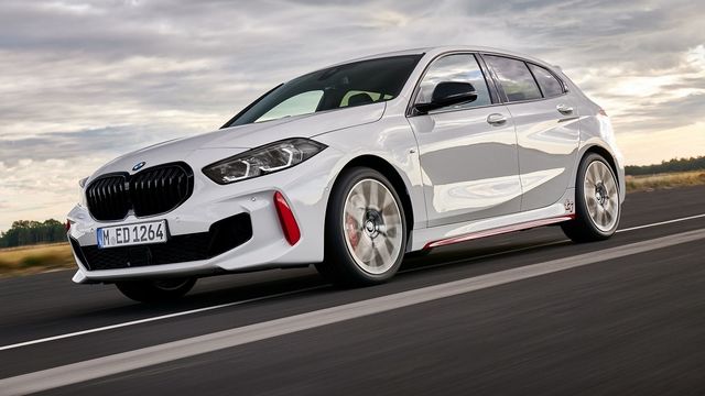 2022 BMW 1-Series 120ti  第1張相片