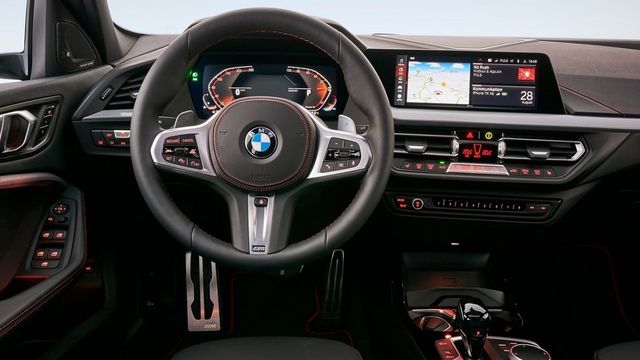 2022 BMW 1-Series 120ti  第6張相片