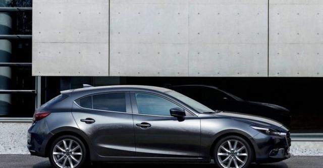 2017 Mazda 3 5D 2.0旗艦型  第2張相片