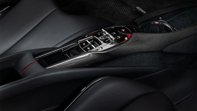 2022 Ferrari 296 GTB V6 Hybrid  第8張相片