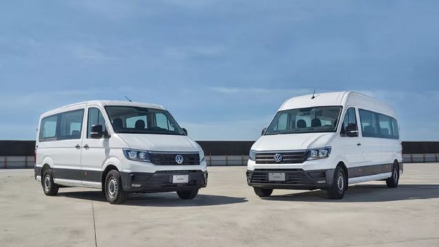 2021 Volkswagen Crafter 中軸平頂九座客車  第3張相片
