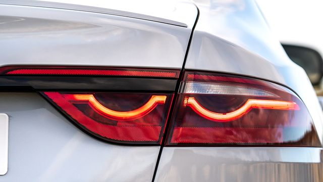 2021 Jaguar XF P250 R-Dynamic SE  第4張相片