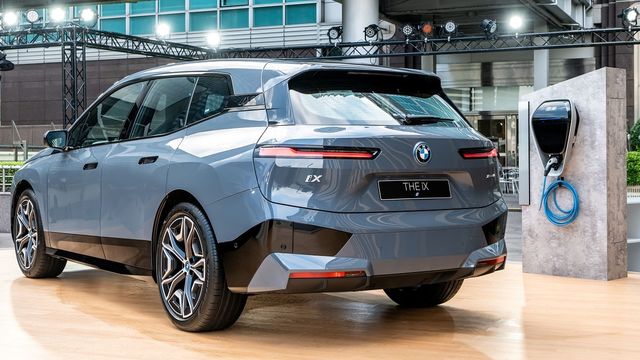 2022 BMW iX xDrive40旗艦版  第2張相片