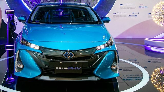2022 Toyota Prius PHV 1.8 尊爵  第6張相片