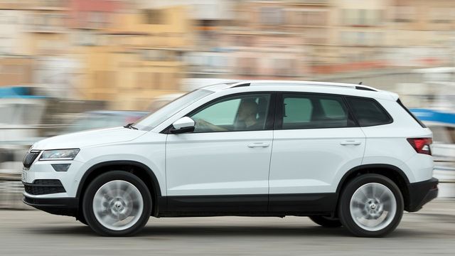 2022 Skoda Karoq 1.5 TSI雪山黑熊版  第7張相片