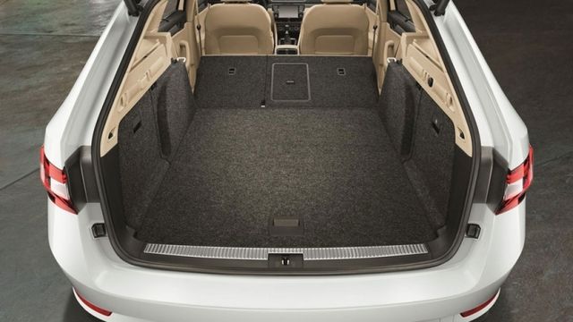2022 Skoda Superb Combi 1.5 TSI菁英版  第4張相片