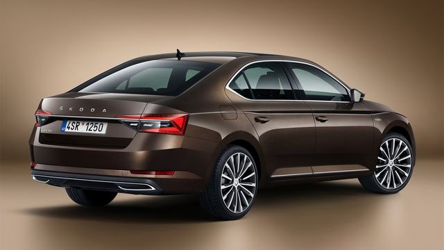 2022 Skoda Superb Sedan 2.0 TSI L&K尊榮動力版  第2張相片