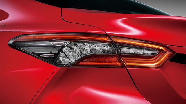 2022 Toyota Camry 2.0豪華  第10張相片