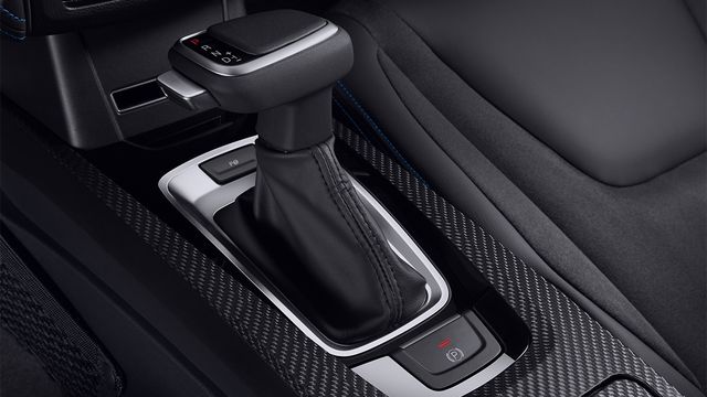 2022 Luxgen U6 GT藍調倍適版  第3張相片
