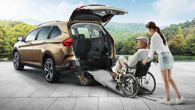 2022 Luxgen URX 5＋1環景樂活版  第3張相片