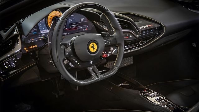 2022 Ferrari SF90 Spider Hybrid  第7張相片