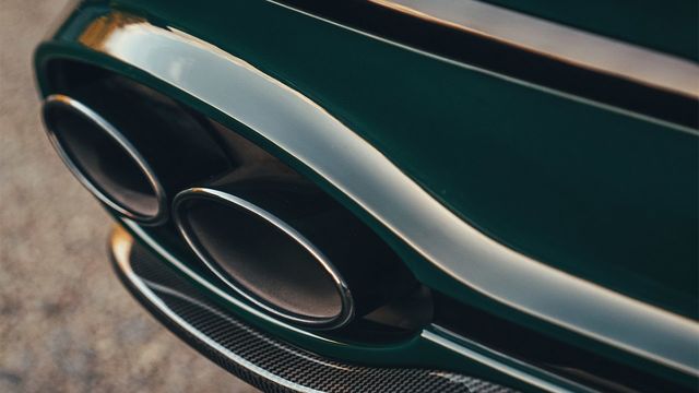 2022 Bentley Flying Spur 4.0 V8  第4張相片