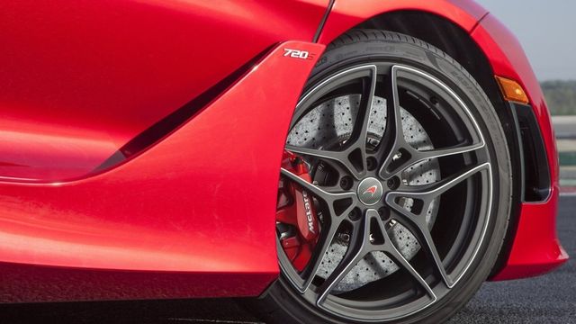 2022 McLaren 720 S V8  第3張相片