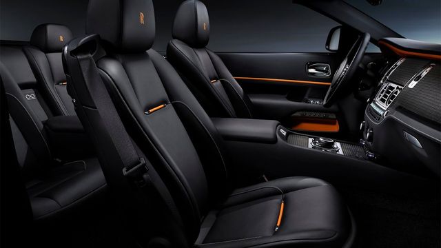 2022 Rolls-Royce Dawn 6.6 V12 Black Badge  第9張相片