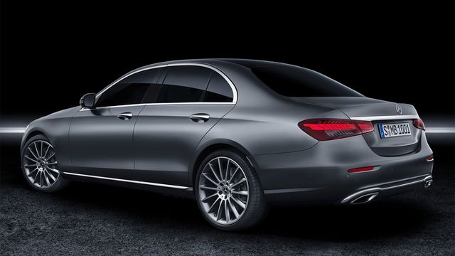 2022 M-Benz E-Class Sedan E300 Exclusive  第3張相片