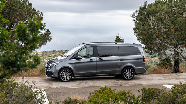 2022 M-Benz V-Class V300d Avantgarde  第2張相片
