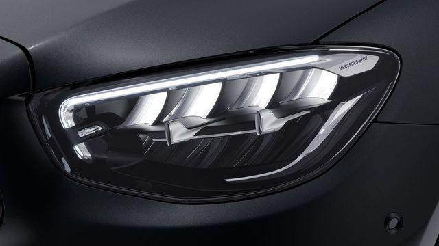 2022 M-Benz E-Class Coupe E200  第9張相片