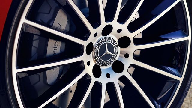 2022 M-Benz E-Class Coupe E200  第10張相片