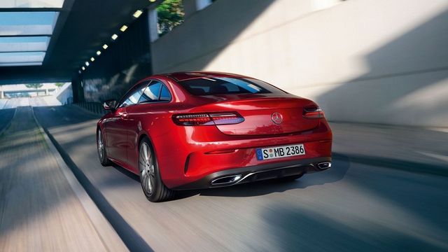 2022 M-Benz E-Class Coupe E300  第9張相片