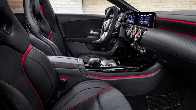 2022 M-Benz CLA AMG 45 S 4MATIC＋黯夜版  第6張相片