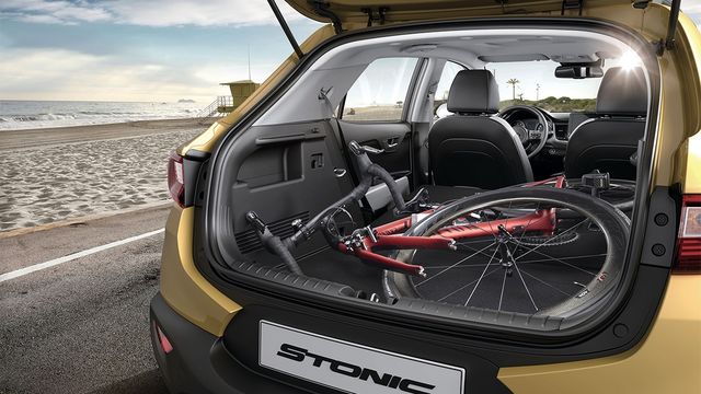 2022 Kia Stonic 1.0T智慧油電驚豔版  第10張相片