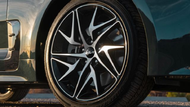 2022 Kia Stinger 2.0T EX  第3張相片