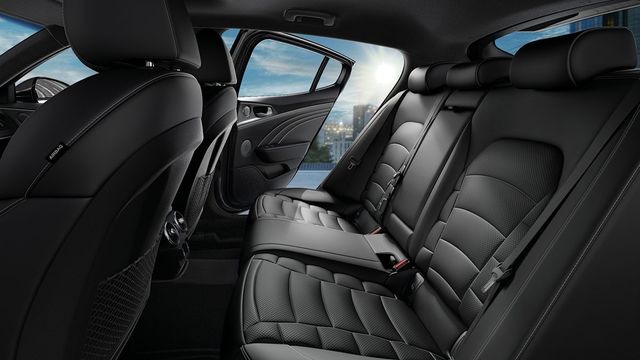 2022 Kia Stinger 2.0T EX  第8張相片