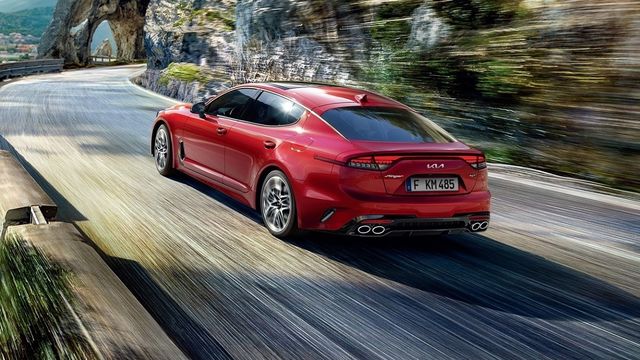 2022 Kia Stinger 2.0T GT-Line  第3張相片