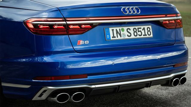 2022 Audi A8 S8  第4張相片