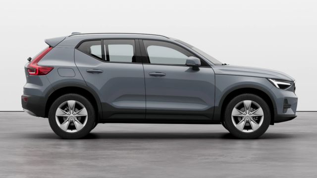 2023 Volvo XC40 T2  第3張相片