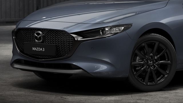 新車-2023 Mazda 3 5D 20S Carbon Edition-FindCar 找車網
