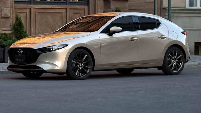 2023 Mazda 3 5D 20S Premium Plus  第2張相片