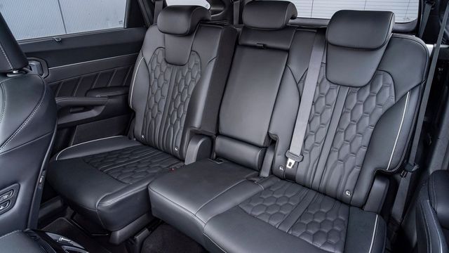 2023 Kia Sorento 豪華版7人座  第8張相片
