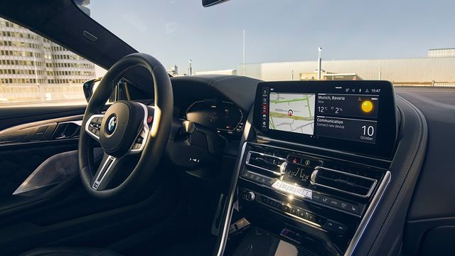 2023 BMW 8-Series M8  第7張相片