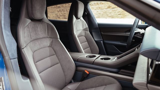 2023 Porsche Taycan Cross Turismo 4 S  第8張相片