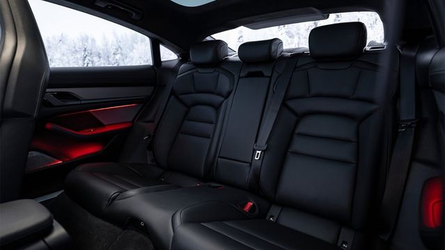 2023 Porsche Taycan 4 S  第10張相片