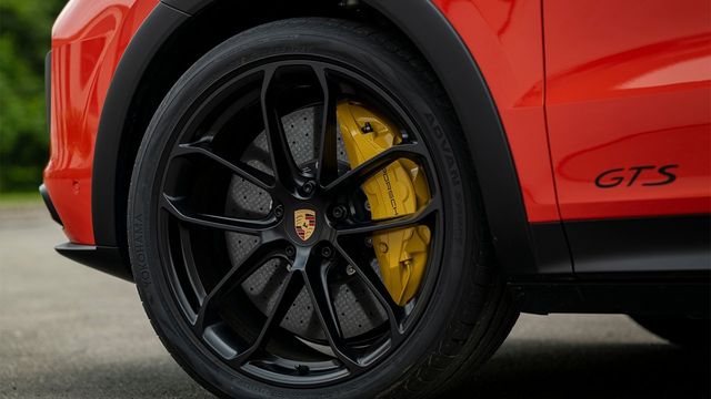 2023 Porsche Cayenne Coupe GTS  第4張相片