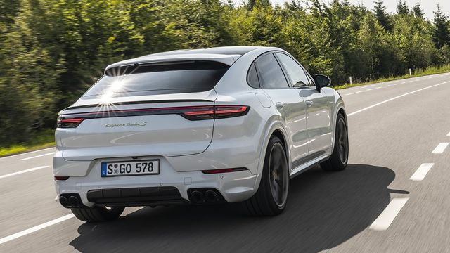 2023 Porsche Cayenne Coupe Turbo S E-Hybrid  第2張相片