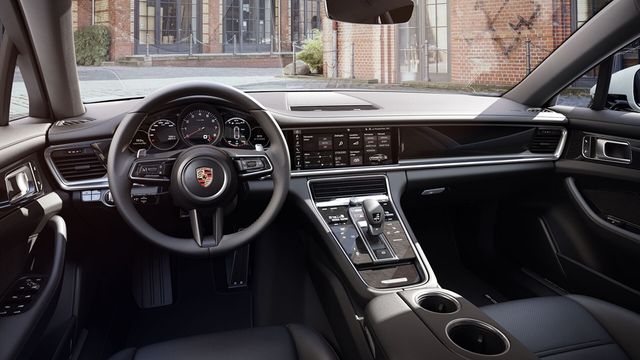 2023 Porsche Panamera V6  第8張相片