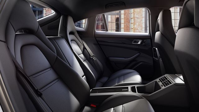 2023 Porsche Panamera V6  第10張相片