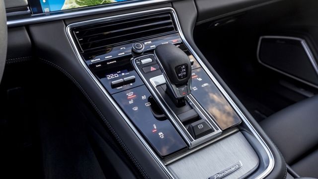 2023 Porsche Panamera 4  第8張相片