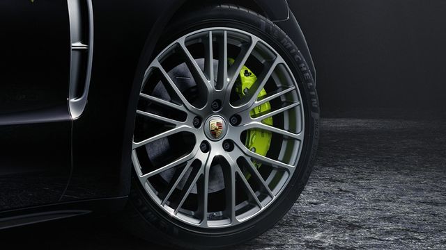 2023 Porsche Panamera V6 Platinum Edition  第4張相片