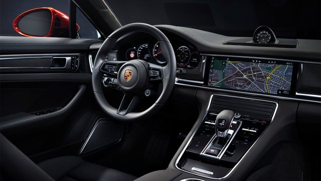 2023 Porsche Panamera Turbo S  第9張相片