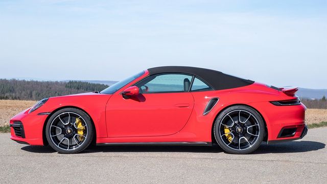 2023 Porsche 911 Turbo S Cabriolet  第3張相片