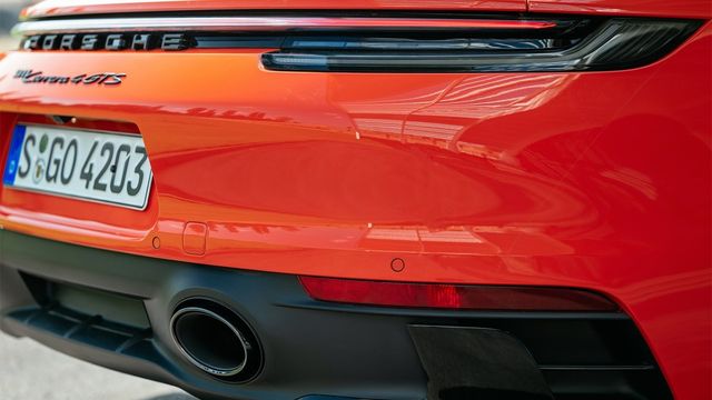 2023 Porsche 911 Carrera 4 GTS Coupe  第4張相片
