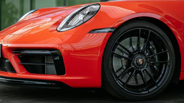 2023 Porsche 911 Carrera 4 GTS Coupe  第5張相片