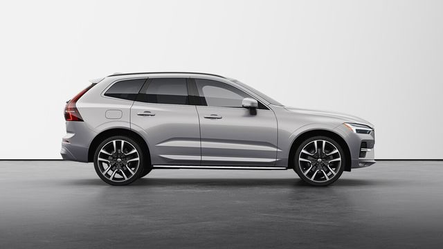 2023 Volvo XC60 Plus B4  第3張相片