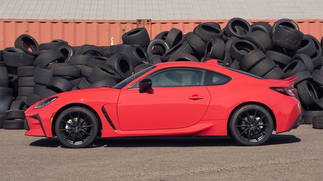 2023 Toyota GR86 2.4 6MT  第3張相片