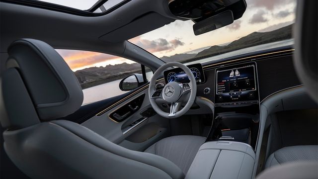 2023 M-Benz EQE 300  第2張相片